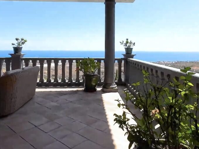 Villa en Adeje, en una zona espectacular